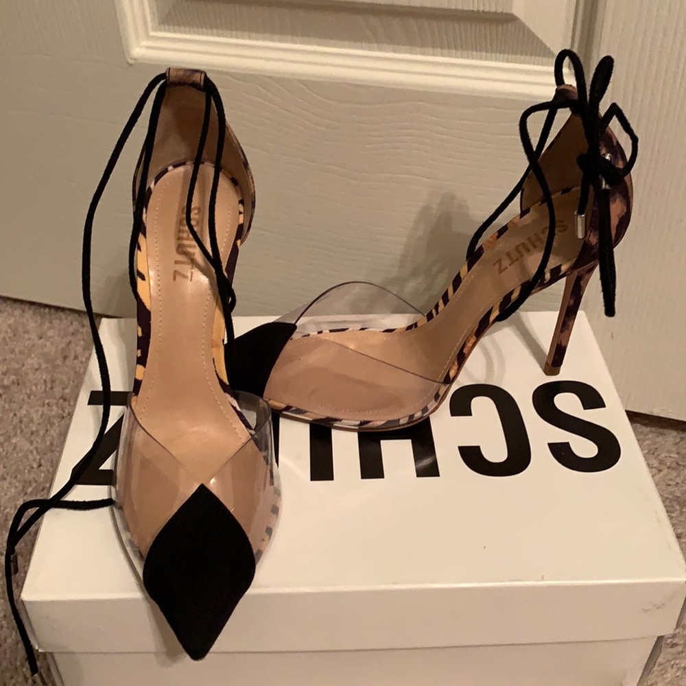 Animal print transparent pump